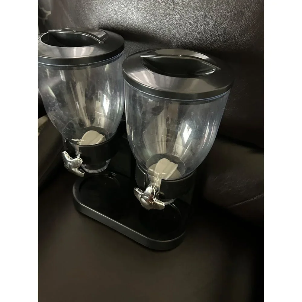 Airtight Dry Food Dispenser